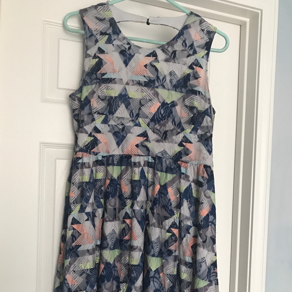 Vintage pattern and lace Simply Vera DRESS Size XL